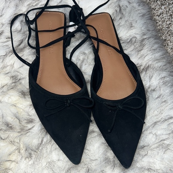 WHO WHAT WEARE Suede Black Lace Up Flats - Picture 10 of 11
